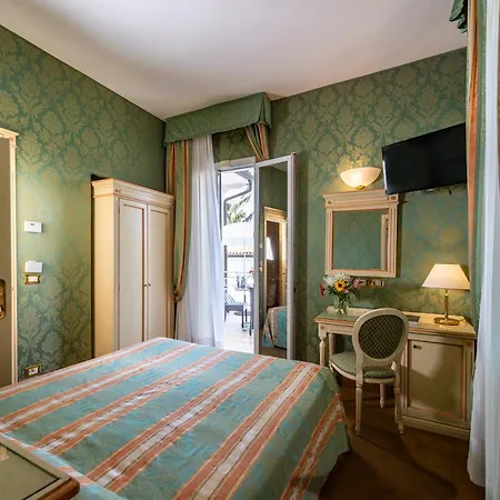 מלון Delle Palme 3*