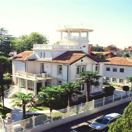 מלון Delle Palme 3*